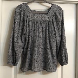 ❤️3/$25 ❤️GAP black and white polka dot blouse